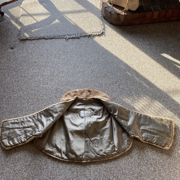 Avenue Montaigne Women’s O/S Mink Fur Stole With Satin Lining Color Autumn Haze - Picture 8 of 12